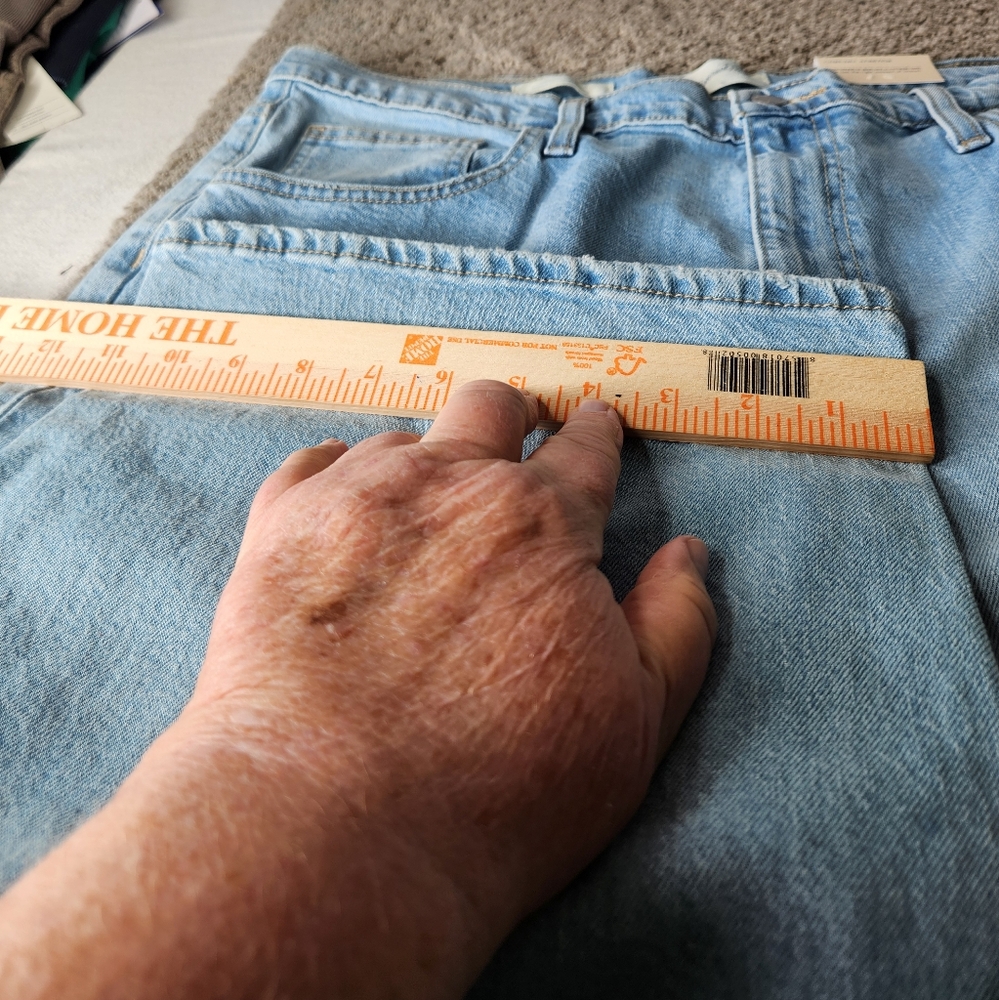 Women's Light Wash High Rise Wide Leg Pants - Universal Thread - Size 16 - Picture 14 of 16